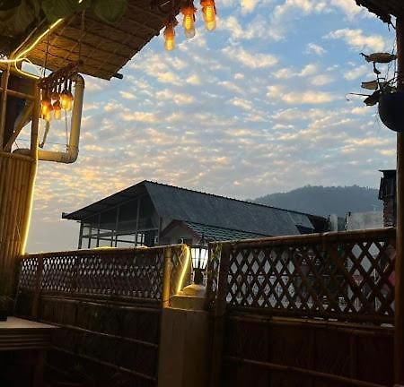 Baba'S Rishikesh Hostel Екстериор снимка