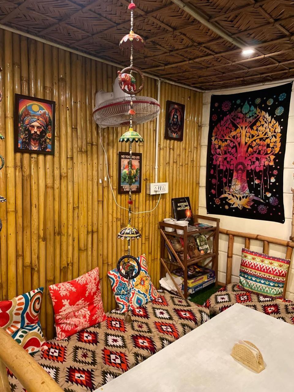 Baba'S Rishikesh Hostel Екстериор снимка
