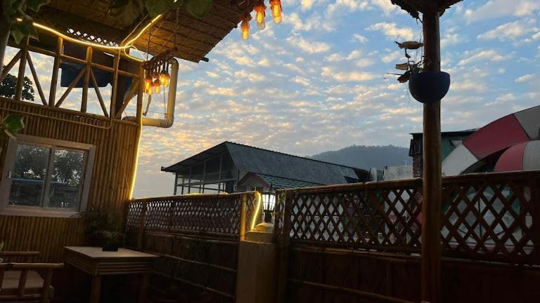 Baba'S Rishikesh Hostel Екстериор снимка